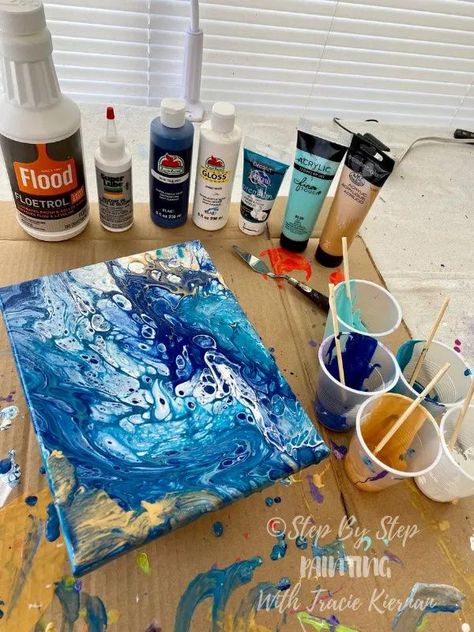 Learn how to do an acrylic pouring painting step by step! Acrylic pouring for the absolute beginner. Learn what supplies you will need, what colors to choose, how to mix the paints, how to set up the canvas and how to pour! Painting Pouring, Acrylic Pouring Painting, Pour Painting Techniques, Acrylic Painting Diy, Acrylic Pouring Techniques, Acrylic Pouring Art, Fluid Acrylic Painting, Soyut Sanat Tabloları, Acrylic Painting For Beginners