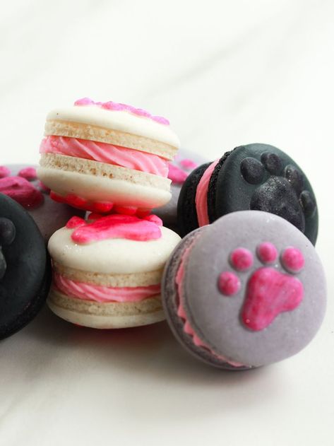 Flavor Macarons, Macaron Decoration, Best Macarons, Macarons Recipe Easy, Macaron Dessert, Macaron Cookies, Kawaii Dessert, Food Art For Kids, French Macaron