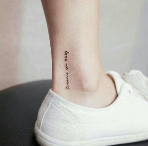 100 Ankle Tattoo Ideas for Men and Women - The Body is a Canvas #ankletattoo #ankletattoos Cute Ankle Tattoos, Unique Small Tattoo, Small Shoulder Tattoos, Ankle Tattoos For Women, Tattoo Leg, Anklet Tattoos, Tattoo Trend, Makeup Tip, 4 Tattoo