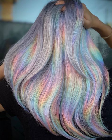 Pastel Rainbow Hair, Purple Hair Highlights, Holographic Hair, Kadeřnické Trendy, Cute Hair Colors, Rainbow Hair Color, Creative Hair Color, Multicolored Hair, Pretty Hair Color