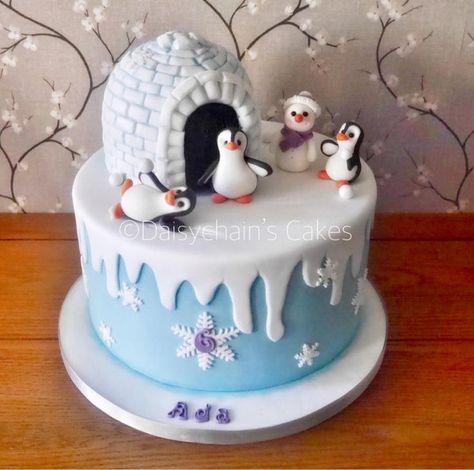 Penguin Themed Birthday Cake, Igloo Cake Ideas, Birthday Cake Penguin, Winter Themed Cake, Penguin Themed Birthday Party, Igloo Cake, Christmas Birthday Cake, Winter Torte, Tårta Design