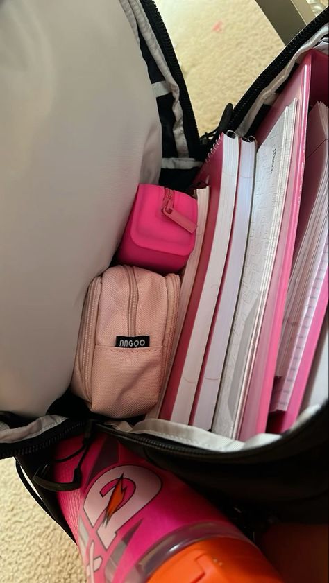 ˚୨୧⋆ @bella2angel Hot Pink North Face Backpack, Pink Backpack Aesthetic School, Aesthetic Backpack Organization, Organized Backpack Aesthetic, Backpack Pink Aesthetic, Hot Pink School Supplies, Back To School Pink Supplies, Going Back To School Aesthetic, Back To School Backpacks Aesthetic