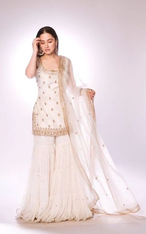 Wedding Outfits For Guest Indian, Wedding Guest Dress Desi, White Gharara Designs, Dresses For Engagement Party Indian, Dress Ideas For Wedding Guest Indian, Sarara Dress Indian Weddings, Wedding Guest Outfits Indian, Sharara Designs Party Wear, Wedding Guest Outfit Indian