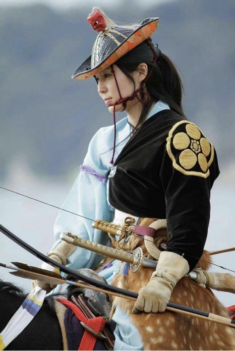 Japanese Japanese Archer, Horse Archery, Female Samurai, Heroic Fantasy, Pencak Silat, Japanese Warrior, Japanese History, Japan Culture, Samurai Art