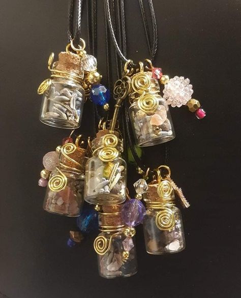 Tiny Spell Jar Necklaces Tiny Jar Jewelry, Spell Jars Necklace, Tiny Jar Necklace, Small Jars Ideas Minis, Crystal Jar Necklace, Jar Necklace Ideas, Mini Jar Necklaces, Fairy Jar Necklace, Tiny Spell Jar Necklace