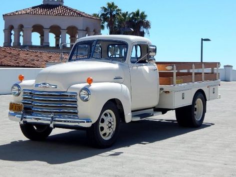 Dually Trucks For Sale, Vintage Trucks For Sale, Old Trucks For Sale, Classic Trucks For Sale, Antique Cars For Sale, Truck Bed Rails, Flatbed Truck, Pickup Car, Vintage Pickup