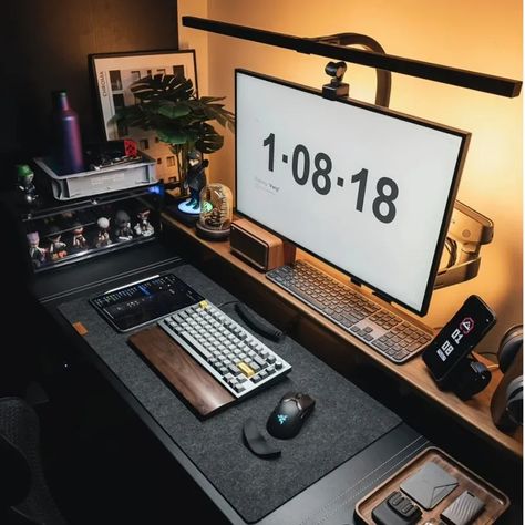 Promotion Solid Wood Walnut Color Office Desktop – Elevated Keyboard Storage Table, Computer Display Small Room Setup, Studio In Casa, Modern Home Offices, Dream Desk, Computer Desk Setup, Home Studio Setup, Desktop Setup, Bedroom Setup, Computer Room