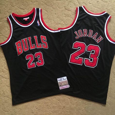 Chicago Bulls Ropa, Chicago Bulls Outfit, 23 Michael Jordan, Chicago Bulls Jersey, Michael Jordan 23, Photographie Indie, Michael Jordan Jersey, Jordan Bulls, Basket Nba