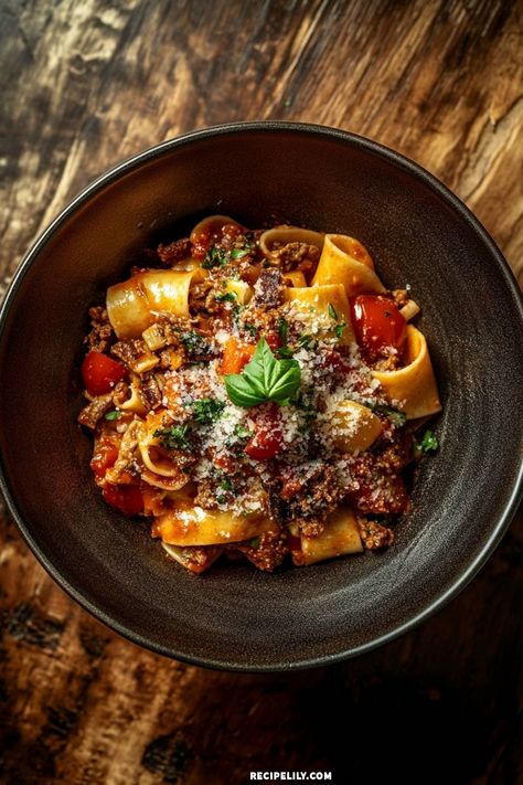 I can't get enough of this hearty pasta dish! Perfectly cooked ribbon pasta is smothered in a rich, savory meat sauce, topped with fresh basil and a sprinkle of parmesan cheese. This recipe is both comforting and satisfying—ideal for any night of the week. You'll definitely want a second helping! Pasta Taco Salad, Pasta Taco, Pasta With Meat, Ribbon Pasta, Pasta With Meat Sauce, Taco Salad Recipe, Green Snacks, Taco Salad Recipes, Fusion Dishes