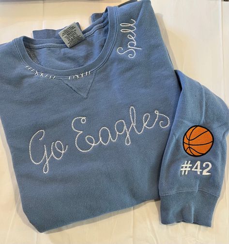 Embroidered Sports Sweatshirt, Embroidered Spirit Wear, Yankee Sweatshirt, Diy Embroidered Sweatshirt, Embroidered Sweatshirt Diy, Embroidered Stitches, Sports Embroidery, Custom Embroidered Sweatshirt, Basketball Sweatshirts