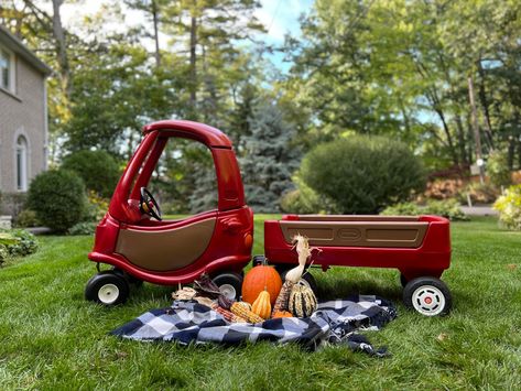 Farmers Market Cozy Coupe, Cozy Coupe Gas Pump Diy, Cozy Coupe Christmas Tree, Little Tikes Car Makeover Boys, Little Tikes Car Makeover Christmas, Cosy Coupe Makeover, Cozy Coupe Truck Makeover, Diy Little Tikes Car Makeover, Little Tykes Car Makeover Cozy Coupe