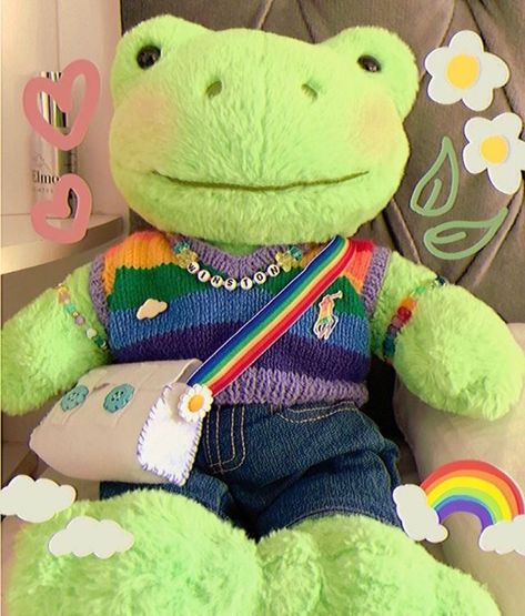 Ece Core, Build A Bear Outfits, Frog Plush, Frog Pictures, Cute Squishies, Bear Outfits, Clothes Cute, Cute Stuffed Animals, Cute Frogs