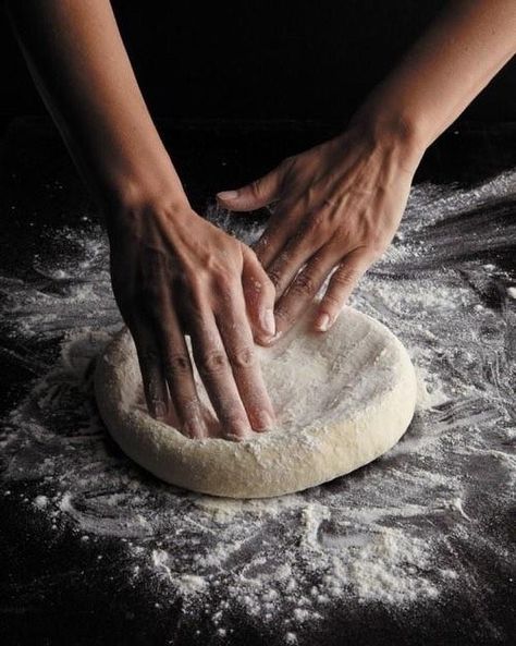 Creative Studio @sooseow Neapolitan Pizza Dough Recipe, Perfect Pizza Dough, Perfect Pizza, Homemade Pizza Dough, Perfect Pies, Private Chef, Italian Pizza, Pizza Recipes Dough, Pan Pizza