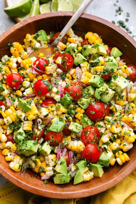 Summer Corn Salad with Avocado - Kalefornia Kravings Salad Corn Avocado, Corn Avocado Salad Recipe, Corn And Cilantro Salad, Vegan Corn Salad Recipe, Grilled Food Sides, Paula Deen Corn Salad, Salad Spinach Recipes, Summer Avocado Salad, Chunky Salad Recipe