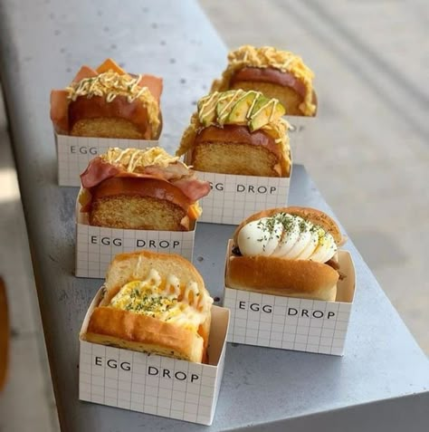 Sandwich Display Ideas Coffee Shop, Korean Sandwich Packaging, Cafe Menu Ideas Food Coffee Shop, Korean Bakery Packaging, Bistro Food Ideas, Sandwich Shop Ideas, Sandwich Shop Design, Cafe Food Ideas Coffee Shop, To Go Sandwiches