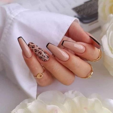 Leopard Print Nails, Leopard Nails, Animal Nails, Makijaż Smokey Eye, Animal Print Nails, Acrylic Nails Coffin Short, Chic Nails, Fancy Nails, Dope Nails