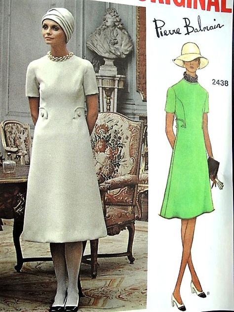 1970s BALMAIN CUTE Dress Pattern VOGUE Paris Original 2438 Two Lengths, Day or After 5 Bust 36 Vintage Sewing Pattern 1970s Vogue, Structured Dresses, Fashion 60s, Vintage Clothes Patterns, Vogue Dress Patterns, Vintage Vogue Sewing Patterns, Patron Vintage, Work Uniform, Vogue Dress