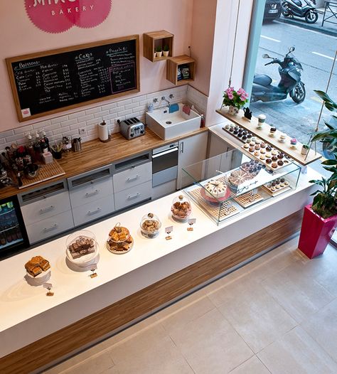 Cake Shop Interior, Cake Shop Design, Bakery Shop Interior, Bakery Shop Design, تصميم الطاولة, Bedroom Arrangement, Café Design, Bakery Store, Bakery Interior