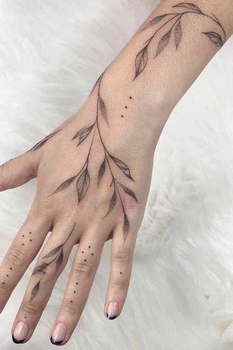 Wrist Hand Tattoo, Tattoo S, Tattoo Ideas Unique, Unique Tattoo Ideas, Hand And Finger Tattoos, Tattoo Design Tattoo, Tattoo Ideas Small, Pretty Hand Tattoos, Tattoos Inspiration