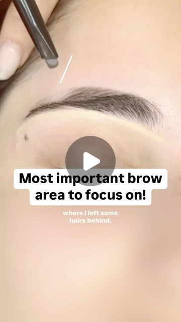 Jasmine Kidd on Instagram: "Applying color on the outer top corner was everything for her brows! Again, if you have this kind of shape and want a lift, just applying color over at the arch area is maybe all you need! • SAVE and SHARE the LOVE 💗 • Products @anastasiabeverlyhills Brow definer>ash brown Pro pencil>base1 as the highlighter Brush 18 to blend Brow freeze gel • #Eyebrows #browexpert #reels #eyebrowartist #browtips #brows #browsonpoint #browsonfleek #browshape #browgame #browartist #fullbrows #beauty #beautyblog  #makeupartist  #ilovemakeup #beforeandafter #browshaping #browspecialist #archaddicts #naturallookingbrows" Eyebrow Pencil Tutorial Step By Step, Eyebrow Grooming Tutorial, How To Lift Your Eyebrows, Fill In Eyebrows For Beginners Natural, Perfect Brows Shape, Brow Inspo Natural, Brow Shape For Your Face, Eyebrow Pencil Tutorial, Laminated Eyebrows