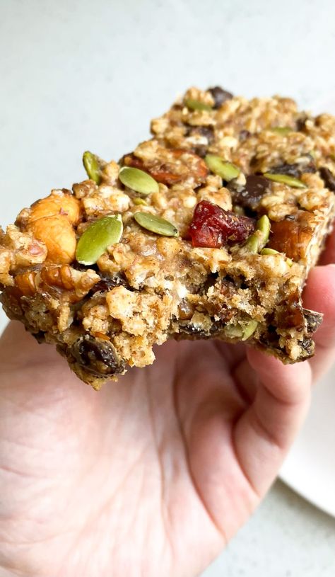 Snacks High Protein, Protein Energy Bars, Oatmeal Protein Cookies, No Bake Protein Bars, Gluten Free Protein Bars, Vegan Energy Bars, Protein Granola Bars, Energy Bars Recipe, Best Vegan Protein