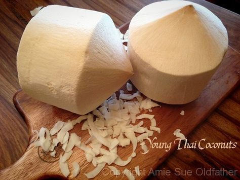 young-Thai-coconuts, explains about how many each one yields of meat & juice Meat Ideas, Coconut Meat, Bountiful Baskets, Thai Coconut, Daniel Fast, Pineapple Coconut, Food Info, Coconut Recipes, Raw Vegan Recipes