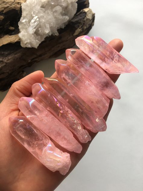 Rose Aura Quartz, Pink Aura Quartz, Rosé Angel, Rose Aura, Crystal Angel, Pink Angel, Quartz Pink, Pink Aura, Aura Crystals