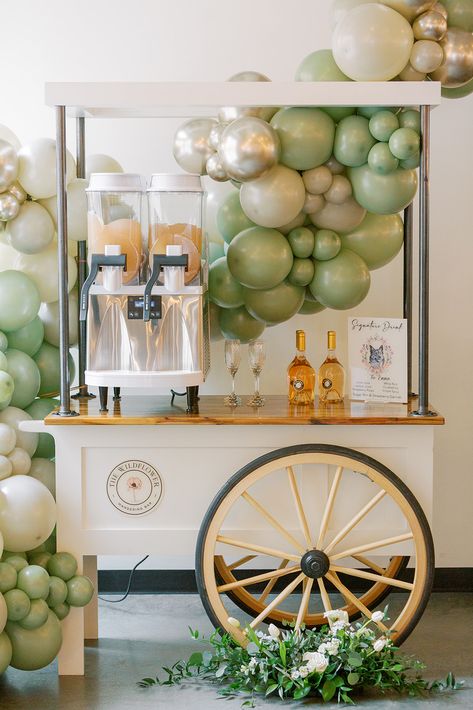 Snack Cart Business, Slushy Ideas, Slushie Bar, Charcuterie Cart, Vintage Carts, Luxurious Salon, Party Rentals Business, Bar Cart Design, Diy Lemonade Stand