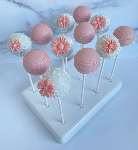 Blush Cake Pops, Cake Pops Small Business, Birthday Cake Pops For Women, Flower Theme Cake Pops, Cake Pop Inspiration, Cake Pops Flowers, Bow Cake Pops, Girly Cake Pops, Baby In Bloom Treats