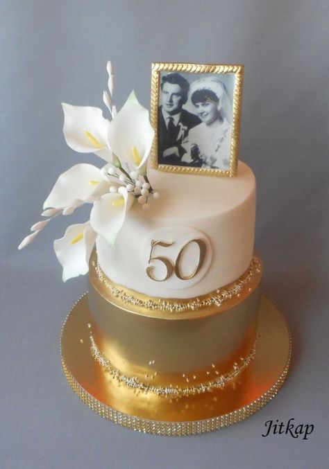 Golden wedding cake Golden Anniversary Cake, Golden Wedding Cake, Golden Wedding Anniversary Cake, 25 Anniversary Cake, 50th Year Wedding Anniversary, 50th Wedding Anniversary Decorations, 50th Golden Anniversary, 50th Wedding Anniversary Cakes, 50th Anniversary Cakes