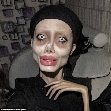 Iranian Angelina Jolie 'lookalike', Sahar Tabar, 22, from Tehran, has shocked people with her Instagram snaps Sahar Tabar, Botched Plastic Surgery, Extreme Plastic Surgery, Pouting Lips, Plastic Surgery Fail, Plastic Surgery Gone Wrong, Human Rights Lawyer, Celebrity Plastic Surgery, Hollywood Star