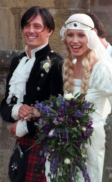 Kristy Hume’s wedding! Wedding Dresses 90s, Donovan Leitch, Kirsty Hume, Carolyn Bessette, Rose Music, Jerry Hall, Medieval Wedding, Iconic Weddings, Celebrity Wedding Dresses