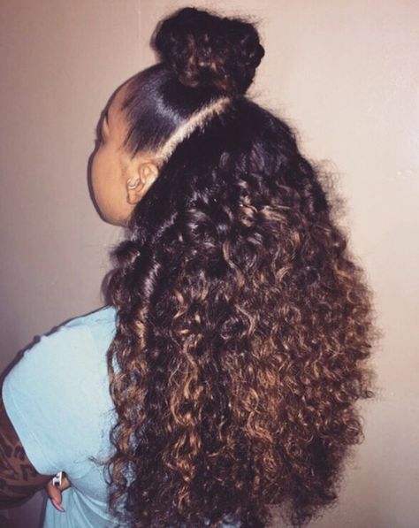 Untitled on We Heart It Half Up Half Down Bun, Down Bun, Curly Half Up Half Down, Cabello Afro Natural, Instagram Baddie, Natural Hair Beauty, Hair Laid, Natural Hair Inspiration, Hair Crush