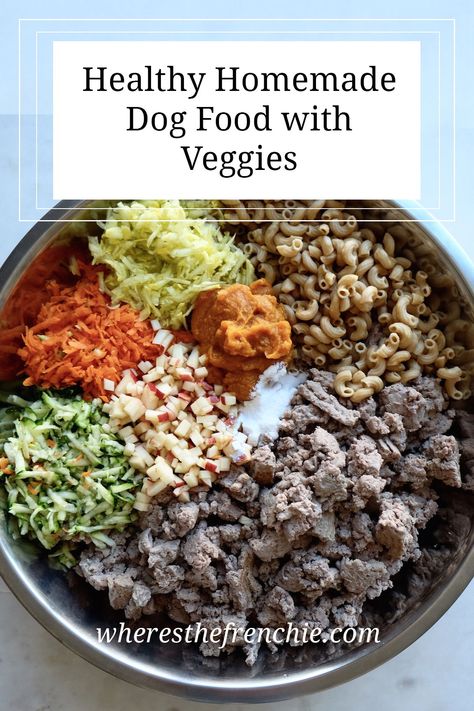 Dog Food Recipes Crockpot, Healthy Homemade Dog Food, Easy Dog Treat Recipes, Diy Dog Food, Make Dog Food, Dog Biscuit Recipes, Healthy Dog Treats Homemade, Dog Treats Homemade Recipes, Raw Dog Food Recipes