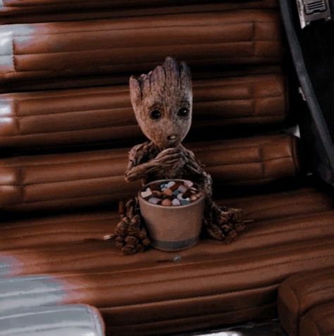 Avengers Theme, I Am Groot, Marvel Images, Baby Groot, Marvel 3, Marvel Wallpaper, Brown Aesthetic, Avengers Assemble, Character Aesthetic