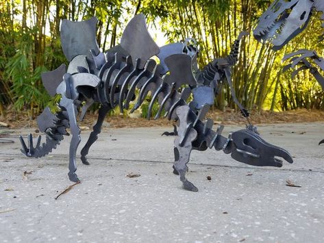 Want to recreate Jurassic Park in your backyard or use this time at home to teach your kids about paleontology? Check out our incredible metal dinosaur art only available at SeasideMetalDesign.com! Outdoor Yard Art, Metal Garden Trellis, Outdoor Metal Art, Garden Fence Art, Metal Puzzles, Fence Art, Dinosaur Decor, Dinosaur Art, Rusty Metal