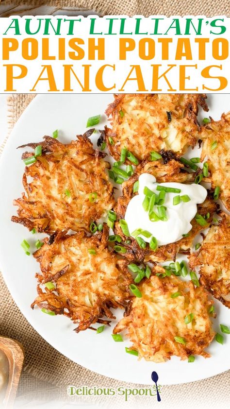 Polish Potato Pancakes, Potato Pancakes Easy, Potato Recipes Side Dishes, Easy Side Dish, Potato Pancakes, Potato Cakes, Potato Side Dishes, Family Recipe, European Food