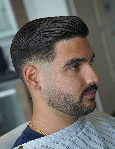 Less Volume Hair Hairstyles, Short Combover Fade, Combover Haircut Men, Short Comb Over Fade, Combover Fade Men's, Los Fade, Combover Haircut, Low Fade Comb Over, Comb Over Styles