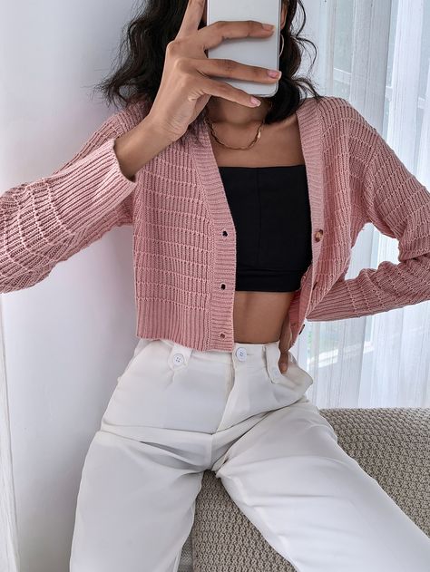 Pink Cardigan Outfit Aesthetic, Dusty Pink Outfit, Dusty Pink Outfits, Pink Cardigan Outfit, Cardigan Outfit Aesthetic, Pink Sweater Outfit, Dusty Pink Sweater, Outfit Rosa, Cardigan Rosa