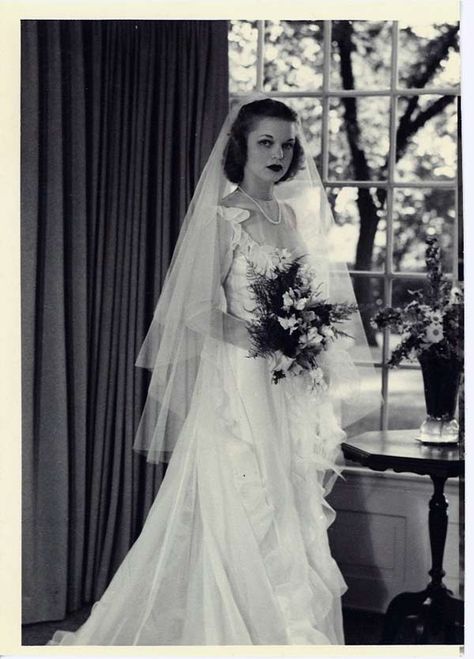 1945 wedding dresses | 1940s Wedding Dresses: Gowns, Trends & Pictures 1940s Wedding Dresses, 1940 Wedding Dress, 1940’s Wedding Dress, 1940s Wedding Theme, 1980s Wedding Dress, 1940s Wedding Dress, 1930s Wedding Dress, Vintage Bridal Fashion, 1940s Wedding