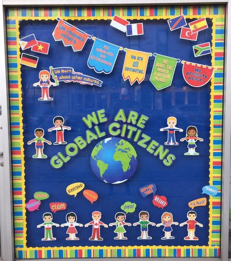 Global Citizen Bulletin Board! We love this inclusive bulletin board for back to school. Future World Changers Bulletin Board, Ib Bulletin Boards, Geography Bulletin Board, Multicultural Bulletin Board, Missions Bulletin Board, World Bulletin Board, Multicultural Education, Grinnell College, Soft Board Decoration