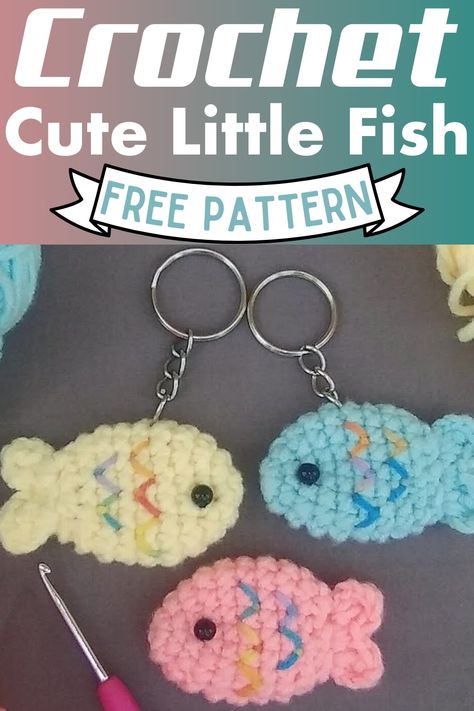 Cute Little Crochet Fish Free Small Crochet Projects, Small Crochet Charms, Crochet Small Patterns, Free Small Crochet Patterns, Fish Crochet Pattern Free, Crochet Fish Pattern Free, Small Easy Crochet Projects, Tiny Crochet Projects, Cute Small Crochet