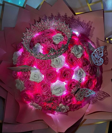 #explore #fashion #aesthetic #aesthetic #tiktok #ramos #ramobuchon Ribbon Rose Bouquets, Roses Bouquet Gift, Ribbon Flowers Bouquet, Birthday Flowers Bouquet, Luxury Flower Bouquets, Money Flowers, Money Bouquet, Fancy Flowers, Flower Bouquet Diy