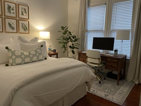 Spare Guest Room Ideas, Office With Bedroom Guest Rooms, Guest Bedroom Ideas With Desk, Guest Bedroom With Desk, Home Office Bedroom Combo Guest Rooms, Guest Bedroom And Office Combo, Spare Bedroom Office Combo, Spare Bedroom Ideas Multi Purpose, Office Spare Bedroom Combo