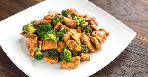 The Galveston Diet: Almond Chicken and Broccoli Recipe Easy Macro Dinner Recipes, Galveston Diet Recipes, The Galveston Diet, Mary Claire Haver, Chicken Photos, Galveston Diet, Taco Bowl Recipe, Thai Peanut Chicken, Almond Chicken