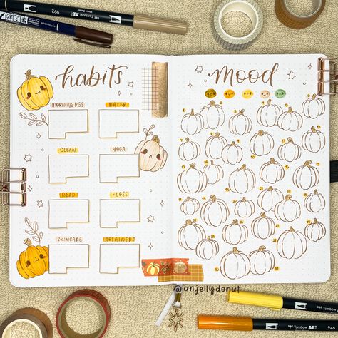 Pumpkin Mood Tracker, October Bullet Journal Calendar, Pumpkin Bullet Journal, Bullet Journal October Theme, Halloween Bujo, Random Journal, Bujo Trackers, October Bujo, Monthly Bullet Journal Layout