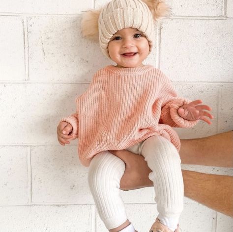 Pink Baby Sweater, Girls Winter Outfits, Girl Ootd, Child Fashion, Baby Boy Sweater, Winter Baby Clothes, Baby Momma, Kit Bebe