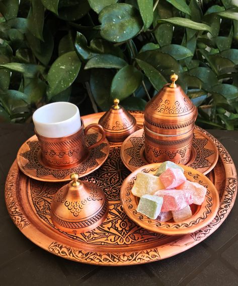 Turkish Cafe, Walnut Dessert, Pistachio Dessert, Coffee Presentation, Pistachio Butter, Turkish Desserts, Turkish Coffee Set, Turkish Decor, Turkish Kitchen