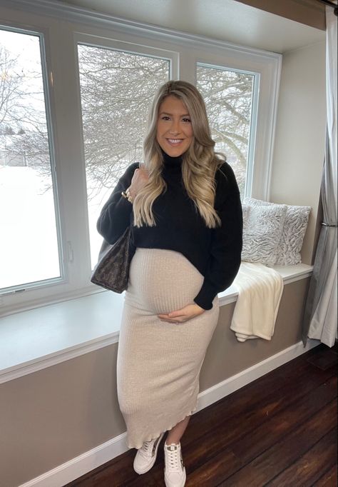 Maternity Sweater Over Dress, Dress With Sweater Over It Pregnant, Maternity Fall Outfits Work, Maternity Concert Outfit Winter, Maternity Court Outfit, Maternity Work Clothes Winter, Maternity Bodycon Dress Outfits Winter, Bump Friendly Christmas Outfit, Maternity Sweater Skirt Outfit