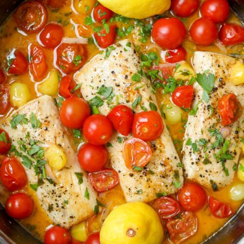 Mahi Mahi with Lemon Butter and Tomatoes - Healthyish Foods Mahi Mahi Pasta Recipes, Mahi Recipes, Mahi Mahi Recipe, Blistered Tomatoes, Mahi Mahi Recipes, Comidas Keto, Fish And Chicken, How To Cook Fish, Fish Recipe